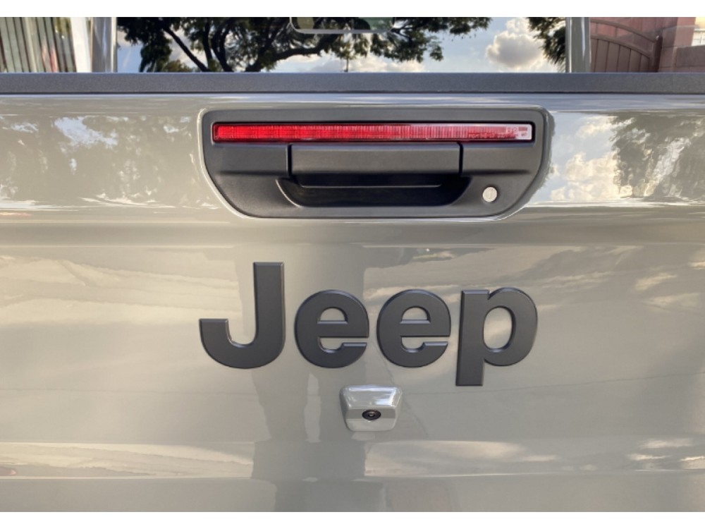 Mopar "Jeep" Emblem for Tailgate in Matte Black | Jeep Gladiator JT